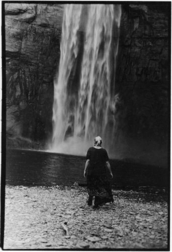 Rebecca-at-Falls-Vertical.jpg